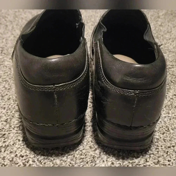 Dansko Womens Slip On Clogs Shoes Sz 7-7.5 US / 38 EUR Black Leather - Picture 3 of 6